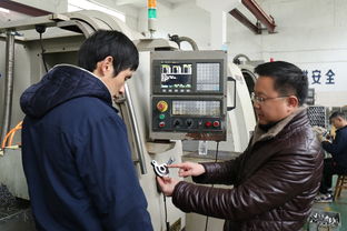 倾心党的教育事业 记宜宾市南溪职业技术学校科诚机电厂厂长方福政