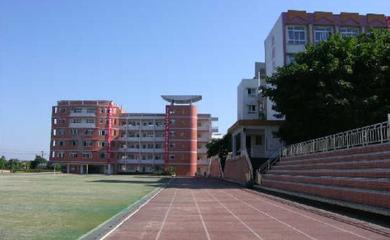 重庆这四所重点中学,地点位于渝北区,教学设备先进!