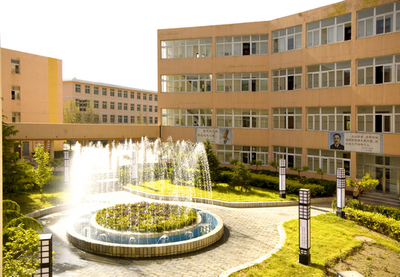 育园中学 培育英才的摇篮