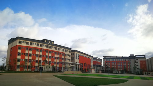 昆明市第十二中学 育人为本，筑梦前行