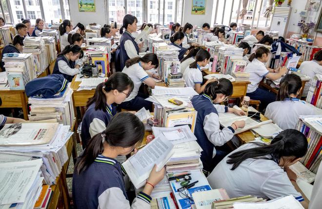 为了学生好!河北一中学“要求”统一发型:孩子“岂是”产品?
